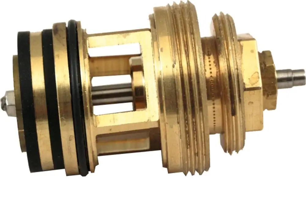 Ventileinsatz aus Messing mit mehreren Ringen, dient zur Installation in Heizsystemen. Produkt von Wolf, geeignet für spezifische Anwendungen in der Heizungstechnik.
